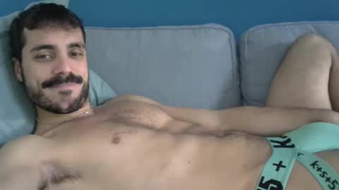 000folla000 online show from January 1, 2025, 12:55 pm