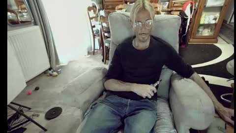 jeff online show from November 2, 2025, 1:46 pm