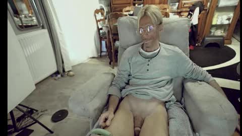 jeff online show from November 8, 2025, 7:52 am