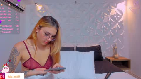 Snapshot of 01ashley chatting on December 2, 2024, 3:36 pm ASHLEY online show from December 2, 2024, 3:36 pm