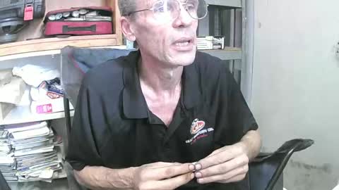 04oldskool online show from December 4, 2024, 1:25 am