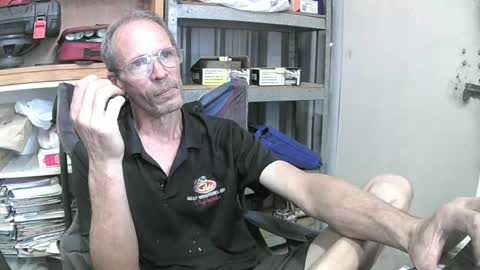 04oldskool online show from December 11, 2024, 5:00 am