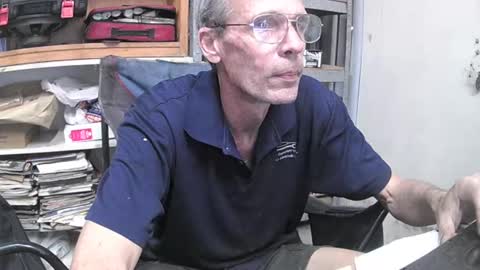 04oldskool online show from December 16, 2024, 5:49 am