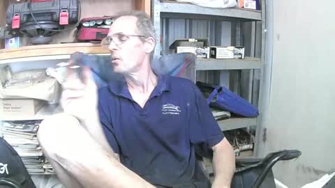 04oldskool online show from December 19, 2024, 2:56 am