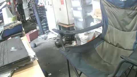 04oldskool online show from October 13, 2025, 4:23 am