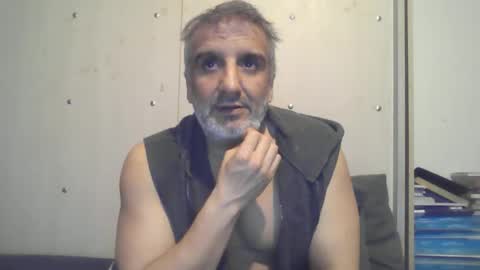 0luvmonkey online show from September 27, 2025, 11:32 pm