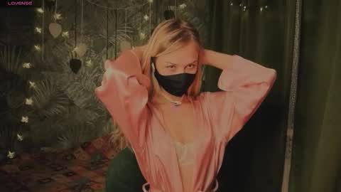 Snapshot of 0ophelia chatting on February 28, 2026, 10:44 pm 0ophelia online show from February 28, 2026, 10:44 pm