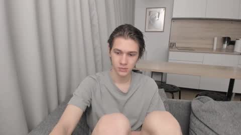 Adam online show from October 3, 2025, 1:19 pm