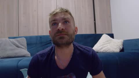 10in_deluxe online show from October 25, 2025, 5:19 pm