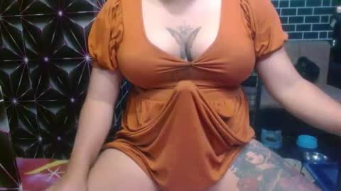  i am trixie im Your Selfsucking Mistress  online show from April 9, 2026, 6:52 am