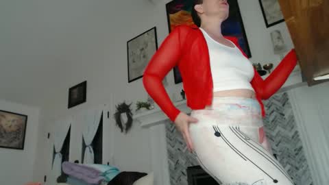 Snapshot of 11willowandjohn11 chatting on November 17, 2025, 11:49 am Aurora Willows online show from November 17, 2025, 11:49 am