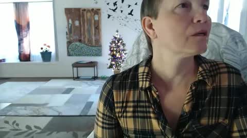Snapshot of 11willowandjohn11 chatting on November 28, 2025, 2:31 pm Aurora Willows online show from November 28, 2025, 2:31 pm