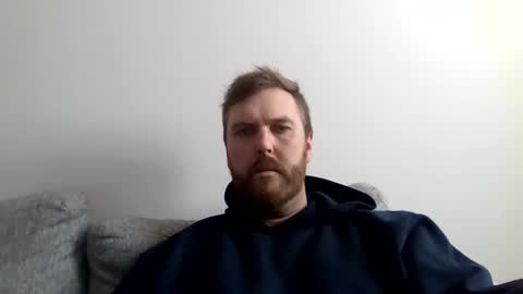 123holt123 online show from April 21, 2026, 9:28 pm