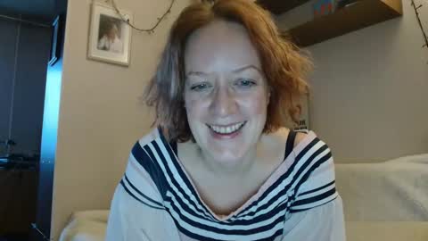 12ennie online show from December 17, 2025, 7:36 am