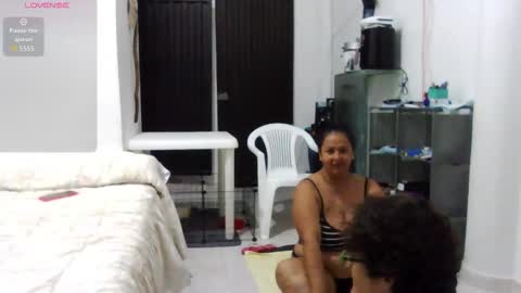 Snapshot of 18and45couple chatting on January 18, 2026, 2:26 am 18and45couple online show from January 18, 2026, 2:26 am