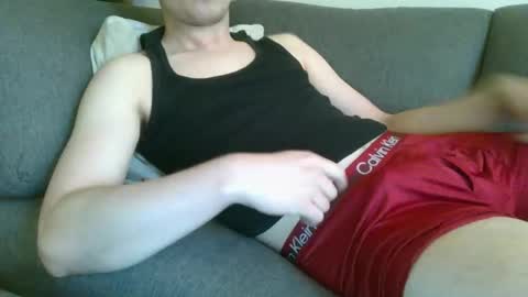 18chillin online show from November 3, 2025, 9:38 pm