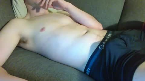 18chillin online show from November 5, 2025, 10:43 pm