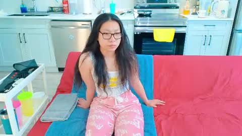 Tong  Ralph online show from July 14, 2026, 12:57 am