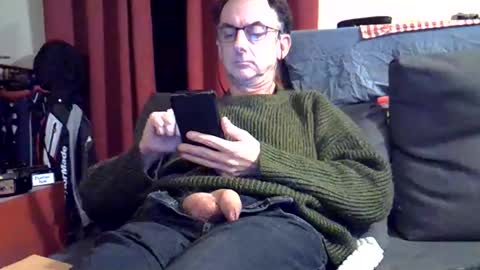 18remy45 online show from February 2, 2026, 6:28 pm