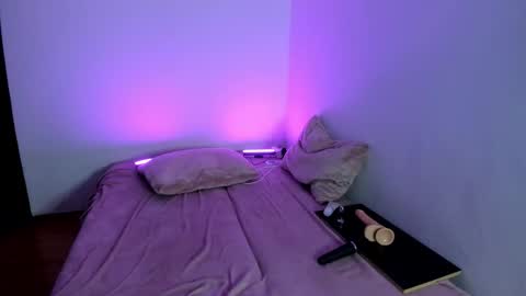 Carl the good girl online show from November 24, 2025, 5:29 am