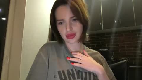 DOVE online show from December 17, 2024, 3:06 pm