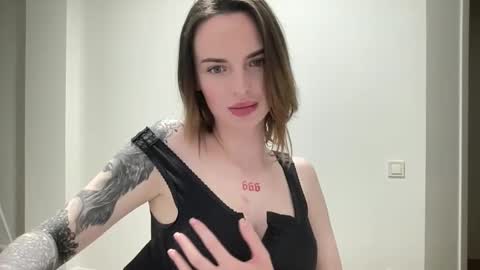 DOVE online show from September 12, 2025, 6:19 pm