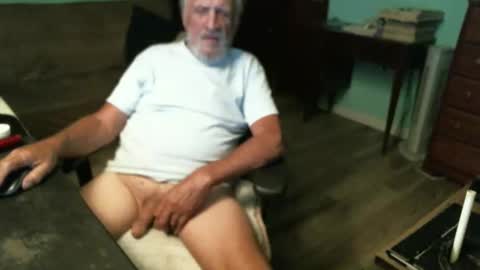 1handyanddee online show from October 23, 2025, 12:54 am