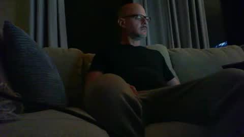 Snapshot of 1hotbaldguy chatting on January 19, 2026, 7:01 am 1hotbaldguy online show from January 19, 2026, 7:01 am