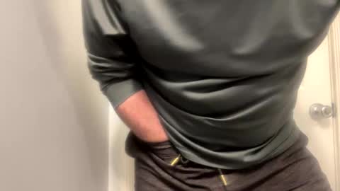 1hunglo412 online show from February 22, 2026, 8:02 am