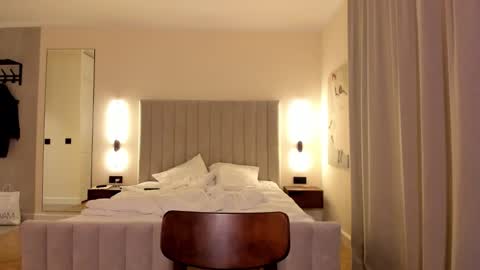 Lily 3 online show from January 11, 2026, 7:30 pm