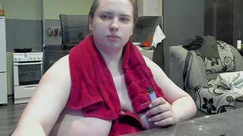 1LINDSEY1 online show from February 22, 2025, 8:50 am