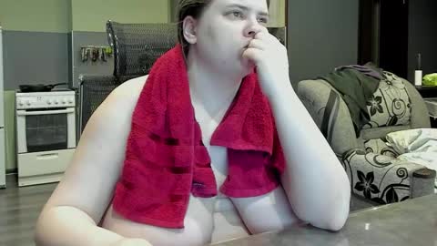 1LINDSEY1 online show from February 23, 2025, 8:28 am