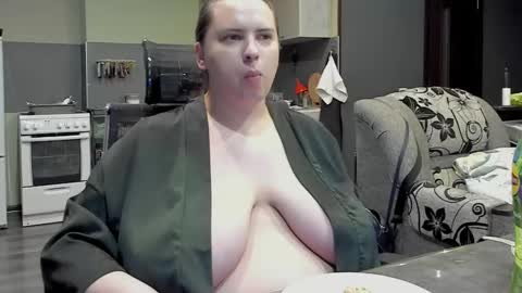 1LINDSEY1 online show from March 4, 2025, 2:17 am