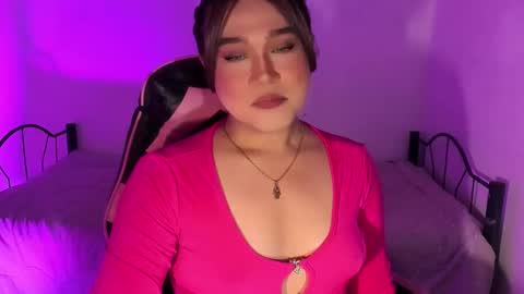 1lovelymess online show from February 5, 2026, 2:05 am