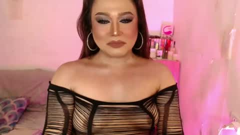 1lovelymess online show from July 4, 2026, 12:28 am