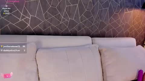 bella   online show from March 4, 2025, 8:24 am