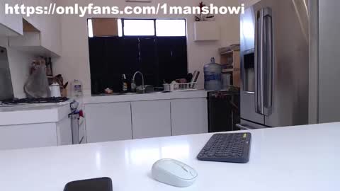 1manshow11 online show from December 24, 2024, 8:05 pm