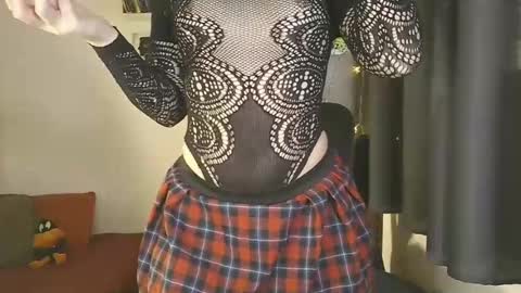 Nonita online show from June 19, 2026, 5:28 pm