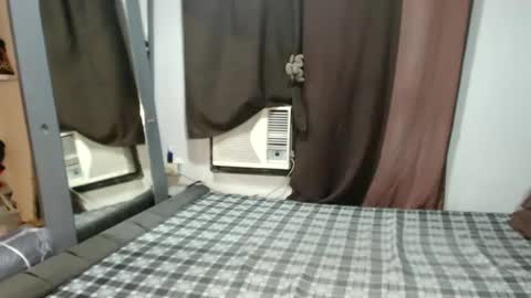 1perfectmodel online show from March 5, 2025, 6:34 pm