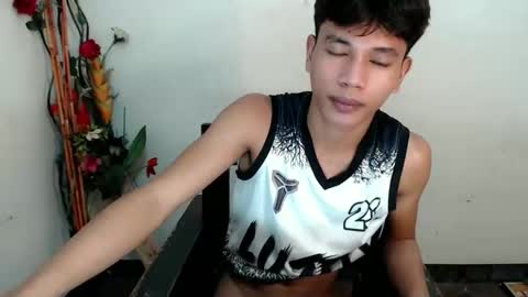 1sweetloverxx online show from December 15, 2025, 1:43 am