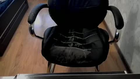 1your_hot_girls online show from November 10, 2025, 1:10 pm