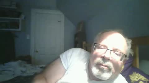Snapshot of 2003dynawideglide chatting on April 25, 2026, 3:20 am 2003dynawideglide online show from April 25, 2026, 3:20 am