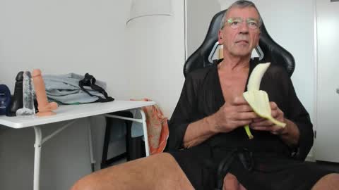 Henk online show from September 23, 2025, 1:25 pm