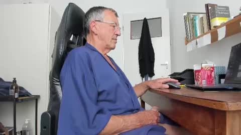 Henk online show from July 20, 2026, 9:56 am