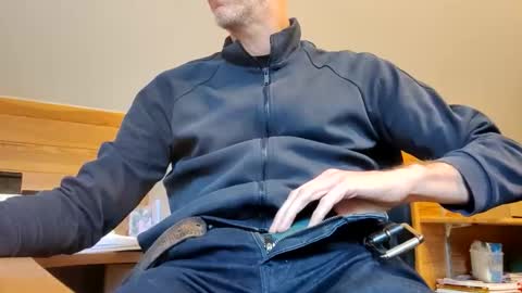 Snapshot of 22_acacia_avenue chatting on December 16, 2025, 9:58 am 22_acacia_avenue online show from December 16, 2025, 9:58 am