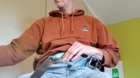 Snapshot of 22_acacia_avenue chatting on February 9, 2026, 9:13 am 22_acacia_avenue online show from February 9, 2026, 9:13 am