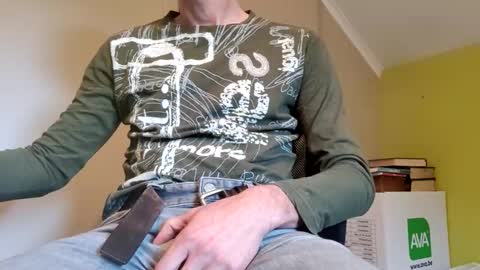 Snapshot of 22_acacia_avenue chatting on February 12, 2026, 9:59 am 22_acacia_avenue online show from February 12, 2026, 9:59 am