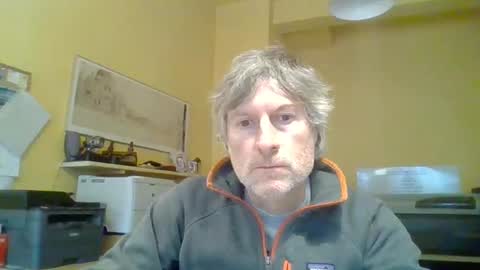 22esserre online show from December 18, 2024, 2:49 pm