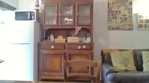 22esserre online show from April 30, 2026, 11:05 am