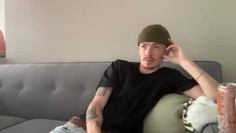 26sneakers online show from November 16, 2025, 8:25 pm